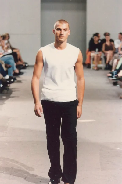 Look 26